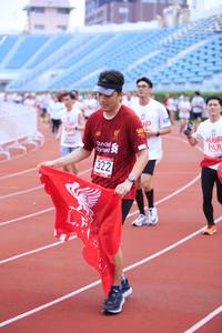 BIB: 322
                            <button type="button" onclick="openModal(5970213)" class="btn btn-primary btn-sm float-right btn-popup" data-toggle="modal" data-target=".modal-high-quality">
                        <i class="fas fa-shopping-cart"></i> Add to Cart
                    </button>
                                            <button type="button" onclick="isThisMe(5970213, true)" class="btn btn-success btn-sm float-right btn-popup btn-isme hidden" data-toggle="tooltip" data-placement="bottom" title="นี่คือรูปของคุณใช่ไหม คลิกที่นี่เพื่อเอาเข้าอัลบั้ม">
                        <i class="fas fa-plus"></i> Add to album
                    </button>
                    <button type="button" onclick="isThisMe(5970213, false)" class="btn btn-warning btn-sm float-right btn-popup btn-isnotme hidden">
                        <i class="fas fa-ban"></i> Remove from album
                    </button>