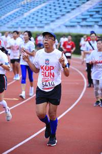 BIB: 700, 5410
                            <button type="button" onclick="openModal(5968353)" class="btn btn-primary btn-sm float-right btn-popup" data-toggle="modal" data-target=".modal-high-quality">
                        <i class="fas fa-shopping-cart"></i> Add to Cart
                    </button>
                                            <button type="button" onclick="isThisMe(5968353, true)" class="btn btn-success btn-sm float-right btn-popup btn-isme hidden" data-toggle="tooltip" data-placement="bottom" title="นี่คือรูปของคุณใช่ไหม คลิกที่นี่เพื่อเอาเข้าอัลบั้ม">
                        <i class="fas fa-plus"></i> Add to album
                    </button>
                    <button type="button" onclick="isThisMe(5968353, false)" class="btn btn-warning btn-sm float-right btn-popup btn-isnotme hidden">
                        <i class="fas fa-ban"></i> Remove from album
                    </button>