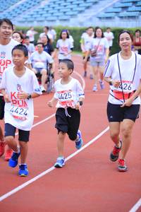 BIB: 426, 4425, 4424
                            <button type="button" onclick="openModal(5969321)" class="btn btn-primary btn-sm float-right btn-popup" data-toggle="modal" data-target=".modal-high-quality">
                        <i class="fas fa-shopping-cart"></i> Add to Cart
                    </button>
                                            <button type="button" onclick="isThisMe(5969321, true)" class="btn btn-success btn-sm float-right btn-popup btn-isme hidden" data-toggle="tooltip" data-placement="bottom" title="นี่คือรูปของคุณใช่ไหม คลิกที่นี่เพื่อเอาเข้าอัลบั้ม">
                        <i class="fas fa-plus"></i> Add to album
                    </button>
                    <button type="button" onclick="isThisMe(5969321, false)" class="btn btn-warning btn-sm float-right btn-popup btn-isnotme hidden">
                        <i class="fas fa-ban"></i> Remove from album
                    </button>