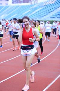 BIB: 5491, 
                            <button type="button" onclick="openModal(5948193)" class="btn btn-primary btn-sm float-right btn-popup" data-toggle="modal" data-target=".modal-high-quality">
                        <i class="fas fa-shopping-cart"></i> Add to Cart
                    </button>
                                            <button type="button" onclick="isThisMe(5948193, true)" class="btn btn-success btn-sm float-right btn-popup btn-isme hidden" data-toggle="tooltip" data-placement="bottom" title="นี่คือรูปของคุณใช่ไหม คลิกที่นี่เพื่อเอาเข้าอัลบั้ม">
                        <i class="fas fa-plus"></i> Add to album
                    </button>
                    <button type="button" onclick="isThisMe(5948193, false)" class="btn btn-warning btn-sm float-right btn-popup btn-isnotme hidden">
                        <i class="fas fa-ban"></i> Remove from album
                    </button>