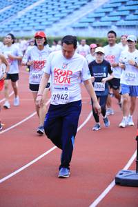 BIB: 8677, 6323, 6324, 201, 7942
                            <button type="button" onclick="openModal(5952002)" class="btn btn-primary btn-sm float-right btn-popup" data-toggle="modal" data-target=".modal-high-quality">
                        <i class="fas fa-shopping-cart"></i> Add to Cart
                    </button>
                                            <button type="button" onclick="isThisMe(5952002, true)" class="btn btn-success btn-sm float-right btn-popup btn-isme hidden" data-toggle="tooltip" data-placement="bottom" title="นี่คือรูปของคุณใช่ไหม คลิกที่นี่เพื่อเอาเข้าอัลบั้ม">
                        <i class="fas fa-plus"></i> Add to album
                    </button>
                    <button type="button" onclick="isThisMe(5952002, false)" class="btn btn-warning btn-sm float-right btn-popup btn-isnotme hidden">
                        <i class="fas fa-ban"></i> Remove from album
                    </button>