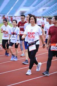 BIB: 414, 6884, 6422, 5421
                            <button type="button" onclick="openModal(5972159)" class="btn btn-primary btn-sm float-right btn-popup" data-toggle="modal" data-target=".modal-high-quality">
                        <i class="fas fa-shopping-cart"></i> Add to Cart
                    </button>
                                            <button type="button" onclick="isThisMe(5972159, true)" class="btn btn-success btn-sm float-right btn-popup btn-isme hidden" data-toggle="tooltip" data-placement="bottom" title="นี่คือรูปของคุณใช่ไหม คลิกที่นี่เพื่อเอาเข้าอัลบั้ม">
                        <i class="fas fa-plus"></i> Add to album
                    </button>
                    <button type="button" onclick="isThisMe(5972159, false)" class="btn btn-warning btn-sm float-right btn-popup btn-isnotme hidden">
                        <i class="fas fa-ban"></i> Remove from album
                    </button>