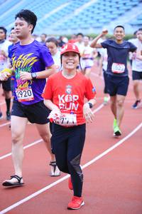 BIB: 1522, 2920
                            <button type="button" onclick="openModal(5961950)" class="btn btn-primary btn-sm float-right btn-popup" data-toggle="modal" data-target=".modal-high-quality">
                        <i class="fas fa-shopping-cart"></i> Add to Cart
                    </button>
                                            <button type="button" onclick="isThisMe(5961950, true)" class="btn btn-success btn-sm float-right btn-popup btn-isme hidden" data-toggle="tooltip" data-placement="bottom" title="นี่คือรูปของคุณใช่ไหม คลิกที่นี่เพื่อเอาเข้าอัลบั้ม">
                        <i class="fas fa-plus"></i> Add to album
                    </button>
                    <button type="button" onclick="isThisMe(5961950, false)" class="btn btn-warning btn-sm float-right btn-popup btn-isnotme hidden">
                        <i class="fas fa-ban"></i> Remove from album
                    </button>