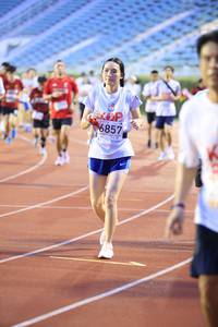 BIB: 6857
                            <button type="button" onclick="openModal(5944068)" class="btn btn-primary btn-sm float-right btn-popup" data-toggle="modal" data-target=".modal-high-quality">
                        <i class="fas fa-shopping-cart"></i> Add to Cart
                    </button>
                                            <button type="button" onclick="isThisMe(5944068, true)" class="btn btn-success btn-sm float-right btn-popup btn-isme hidden" data-toggle="tooltip" data-placement="bottom" title="นี่คือรูปของคุณใช่ไหม คลิกที่นี่เพื่อเอาเข้าอัลบั้ม">
                        <i class="fas fa-plus"></i> Add to album
                    </button>
                    <button type="button" onclick="isThisMe(5944068, false)" class="btn btn-warning btn-sm float-right btn-popup btn-isnotme hidden">
                        <i class="fas fa-ban"></i> Remove from album
                    </button>