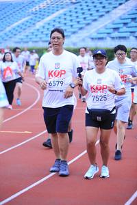 BIB: 6579, 7525
                            <button type="button" onclick="openModal(5950638)" class="btn btn-primary btn-sm float-right btn-popup" data-toggle="modal" data-target=".modal-high-quality">
                        <i class="fas fa-shopping-cart"></i> Add to Cart
                    </button>
                                            <button type="button" onclick="isThisMe(5950638, true)" class="btn btn-success btn-sm float-right btn-popup btn-isme hidden" data-toggle="tooltip" data-placement="bottom" title="นี่คือรูปของคุณใช่ไหม คลิกที่นี่เพื่อเอาเข้าอัลบั้ม">
                        <i class="fas fa-plus"></i> Add to album
                    </button>
                    <button type="button" onclick="isThisMe(5950638, false)" class="btn btn-warning btn-sm float-right btn-popup btn-isnotme hidden">
                        <i class="fas fa-ban"></i> Remove from album
                    </button>