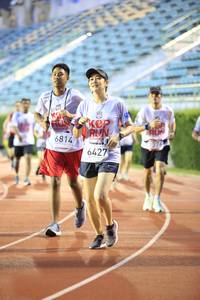 BIB: 376, 6814, 6427
                            <button type="button" onclick="openModal(5938515)" class="btn btn-primary btn-sm float-right btn-popup" data-toggle="modal" data-target=".modal-high-quality">
                        <i class="fas fa-shopping-cart"></i> Add to Cart
                    </button>
                                            <button type="button" onclick="isThisMe(5938515, true)" class="btn btn-success btn-sm float-right btn-popup btn-isme hidden" data-toggle="tooltip" data-placement="bottom" title="นี่คือรูปของคุณใช่ไหม คลิกที่นี่เพื่อเอาเข้าอัลบั้ม">
                        <i class="fas fa-plus"></i> Add to album
                    </button>
                    <button type="button" onclick="isThisMe(5938515, false)" class="btn btn-warning btn-sm float-right btn-popup btn-isnotme hidden">
                        <i class="fas fa-ban"></i> Remove from album
                    </button>