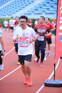 BIB: 4259, 7829
                            <button type="button" onclick="openModal(5968109)" class="btn btn-primary btn-sm float-right btn-popup" data-toggle="modal" data-target=".modal-high-quality">
                        <i class="fas fa-shopping-cart"></i> Add to Cart
                    </button>
                                            <button type="button" onclick="isThisMe(5968109, true)" class="btn btn-success btn-sm float-right btn-popup btn-isme hidden" data-toggle="tooltip" data-placement="bottom" title="นี่คือรูปของคุณใช่ไหม คลิกที่นี่เพื่อเอาเข้าอัลบั้ม">
                        <i class="fas fa-plus"></i> Add to album
                    </button>
                    <button type="button" onclick="isThisMe(5968109, false)" class="btn btn-warning btn-sm float-right btn-popup btn-isnotme hidden">
                        <i class="fas fa-ban"></i> Remove from album
                    </button>