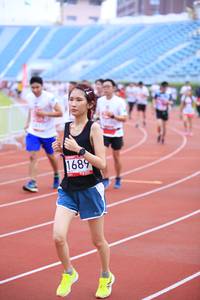 BIB: 1689
                            <button type="button" onclick="openModal(5970437)" class="btn btn-primary btn-sm float-right btn-popup" data-toggle="modal" data-target=".modal-high-quality">
                        <i class="fas fa-shopping-cart"></i> Add to Cart
                    </button>
                                            <button type="button" onclick="isThisMe(5970437, true)" class="btn btn-success btn-sm float-right btn-popup btn-isme hidden" data-toggle="tooltip" data-placement="bottom" title="นี่คือรูปของคุณใช่ไหม คลิกที่นี่เพื่อเอาเข้าอัลบั้ม">
                        <i class="fas fa-plus"></i> Add to album
                    </button>
                    <button type="button" onclick="isThisMe(5970437, false)" class="btn btn-warning btn-sm float-right btn-popup btn-isnotme hidden">
                        <i class="fas fa-ban"></i> Remove from album
                    </button>