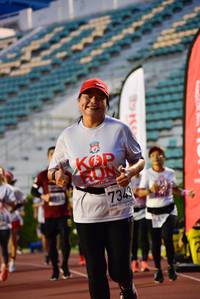 BIB: 7343
                            <button type="button" onclick="openModal(6022933)" class="btn btn-primary btn-sm float-right btn-popup" data-toggle="modal" data-target=".modal-high-quality">
                        <i class="fas fa-shopping-cart"></i> Add to Cart
                    </button>
                                            <button type="button" onclick="isThisMe(6022933, true)" class="btn btn-success btn-sm float-right btn-popup btn-isme hidden" data-toggle="tooltip" data-placement="bottom" title="นี่คือรูปของคุณใช่ไหม คลิกที่นี่เพื่อเอาเข้าอัลบั้ม">
                        <i class="fas fa-plus"></i> Add to album
                    </button>
                    <button type="button" onclick="isThisMe(6022933, false)" class="btn btn-warning btn-sm float-right btn-popup btn-isnotme hidden">
                        <i class="fas fa-ban"></i> Remove from album
                    </button>