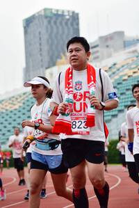 BIB: 823
                            <button type="button" onclick="openModal(6026034)" class="btn btn-primary btn-sm float-right btn-popup" data-toggle="modal" data-target=".modal-high-quality">
                        <i class="fas fa-shopping-cart"></i> Add to Cart
                    </button>
                                            <button type="button" onclick="isThisMe(6026034, true)" class="btn btn-success btn-sm float-right btn-popup btn-isme hidden" data-toggle="tooltip" data-placement="bottom" title="นี่คือรูปของคุณใช่ไหม คลิกที่นี่เพื่อเอาเข้าอัลบั้ม">
                        <i class="fas fa-plus"></i> Add to album
                    </button>
                    <button type="button" onclick="isThisMe(6026034, false)" class="btn btn-warning btn-sm float-right btn-popup btn-isnotme hidden">
                        <i class="fas fa-ban"></i> Remove from album
                    </button>