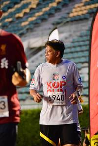 BIB: 6940
                            <button type="button" onclick="openModal(5990600)" class="btn btn-primary btn-sm float-right btn-popup" data-toggle="modal" data-target=".modal-high-quality">
                        <i class="fas fa-shopping-cart"></i> Add to Cart
                    </button>
                                            <button type="button" onclick="isThisMe(5990600, true)" class="btn btn-success btn-sm float-right btn-popup btn-isme hidden" data-toggle="tooltip" data-placement="bottom" title="นี่คือรูปของคุณใช่ไหม คลิกที่นี่เพื่อเอาเข้าอัลบั้ม">
                        <i class="fas fa-plus"></i> Add to album
                    </button>
                    <button type="button" onclick="isThisMe(5990600, false)" class="btn btn-warning btn-sm float-right btn-popup btn-isnotme hidden">
                        <i class="fas fa-ban"></i> Remove from album
                    </button>