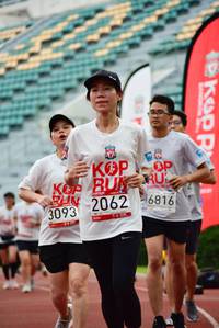 BIB: 2062, 6816, 3093
                            <button type="button" onclick="openModal(6025955)" class="btn btn-primary btn-sm float-right btn-popup" data-toggle="modal" data-target=".modal-high-quality">
                        <i class="fas fa-shopping-cart"></i> Add to Cart
                    </button>
                                            <button type="button" onclick="isThisMe(6025955, true)" class="btn btn-success btn-sm float-right btn-popup btn-isme hidden" data-toggle="tooltip" data-placement="bottom" title="นี่คือรูปของคุณใช่ไหม คลิกที่นี่เพื่อเอาเข้าอัลบั้ม">
                        <i class="fas fa-plus"></i> Add to album
                    </button>
                    <button type="button" onclick="isThisMe(6025955, false)" class="btn btn-warning btn-sm float-right btn-popup btn-isnotme hidden">
                        <i class="fas fa-ban"></i> Remove from album
                    </button>