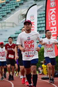 BIB: 5137, 4705, 2019
                            <button type="button" onclick="openModal(6025313)" class="btn btn-primary btn-sm float-right btn-popup" data-toggle="modal" data-target=".modal-high-quality">
                        <i class="fas fa-shopping-cart"></i> Add to Cart
                    </button>
                                            <button type="button" onclick="isThisMe(6025313, true)" class="btn btn-success btn-sm float-right btn-popup btn-isme hidden" data-toggle="tooltip" data-placement="bottom" title="นี่คือรูปของคุณใช่ไหม คลิกที่นี่เพื่อเอาเข้าอัลบั้ม">
                        <i class="fas fa-plus"></i> Add to album
                    </button>
                    <button type="button" onclick="isThisMe(6025313, false)" class="btn btn-warning btn-sm float-right btn-popup btn-isnotme hidden">
                        <i class="fas fa-ban"></i> Remove from album
                    </button>