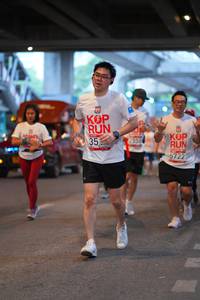 BIB: 5722, 2558
                            <button type="button" onclick="openModal(5896942)" class="btn btn-primary btn-sm float-right btn-popup" data-toggle="modal" data-target=".modal-high-quality">
                        <i class="fas fa-shopping-cart"></i> Add to Cart
                    </button>
                                            <button type="button" onclick="isThisMe(5896942, true)" class="btn btn-success btn-sm float-right btn-popup btn-isme hidden" data-toggle="tooltip" data-placement="bottom" title="นี่คือรูปของคุณใช่ไหม คลิกที่นี่เพื่อเอาเข้าอัลบั้ม">
                        <i class="fas fa-plus"></i> Add to album
                    </button>
                    <button type="button" onclick="isThisMe(5896942, false)" class="btn btn-warning btn-sm float-right btn-popup btn-isnotme hidden">
                        <i class="fas fa-ban"></i> Remove from album
                    </button>