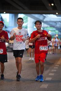 BIB: 2195
                            <button type="button" onclick="openModal(5898977)" class="btn btn-primary btn-sm float-right btn-popup" data-toggle="modal" data-target=".modal-high-quality">
                        <i class="fas fa-shopping-cart"></i> Add to Cart
                    </button>
                                            <button type="button" onclick="isThisMe(5898977, true)" class="btn btn-success btn-sm float-right btn-popup btn-isme hidden" data-toggle="tooltip" data-placement="bottom" title="นี่คือรูปของคุณใช่ไหม คลิกที่นี่เพื่อเอาเข้าอัลบั้ม">
                        <i class="fas fa-plus"></i> Add to album
                    </button>
                    <button type="button" onclick="isThisMe(5898977, false)" class="btn btn-warning btn-sm float-right btn-popup btn-isnotme hidden">
                        <i class="fas fa-ban"></i> Remove from album
                    </button>