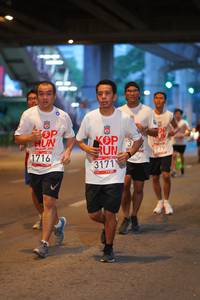 BIB: 3171, 979, 1716
                            <button type="button" onclick="openModal(5892935)" class="btn btn-primary btn-sm float-right btn-popup" data-toggle="modal" data-target=".modal-high-quality">
                        <i class="fas fa-shopping-cart"></i> Add to Cart
                    </button>
                                            <button type="button" onclick="isThisMe(5892935, true)" class="btn btn-success btn-sm float-right btn-popup btn-isme hidden" data-toggle="tooltip" data-placement="bottom" title="นี่คือรูปของคุณใช่ไหม คลิกที่นี่เพื่อเอาเข้าอัลบั้ม">
                        <i class="fas fa-plus"></i> Add to album
                    </button>
                    <button type="button" onclick="isThisMe(5892935, false)" class="btn btn-warning btn-sm float-right btn-popup btn-isnotme hidden">
                        <i class="fas fa-ban"></i> Remove from album
                    </button>