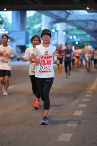 BIB: 2062, 749
                            <button type="button" onclick="openModal(5917948)" class="btn btn-primary btn-sm float-right btn-popup" data-toggle="modal" data-target=".modal-high-quality">
                        <i class="fas fa-shopping-cart"></i> Add to Cart
                    </button>
                                            <button type="button" onclick="isThisMe(5917948, true)" class="btn btn-success btn-sm float-right btn-popup btn-isme hidden" data-toggle="tooltip" data-placement="bottom" title="นี่คือรูปของคุณใช่ไหม คลิกที่นี่เพื่อเอาเข้าอัลบั้ม">
                        <i class="fas fa-plus"></i> Add to album
                    </button>
                    <button type="button" onclick="isThisMe(5917948, false)" class="btn btn-warning btn-sm float-right btn-popup btn-isnotme hidden">
                        <i class="fas fa-ban"></i> Remove from album
                    </button>