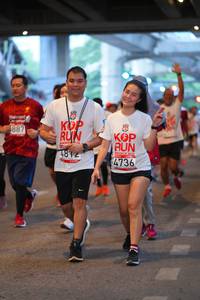 BIB: 887, 4736, 4812, 201
                            <button type="button" onclick="openModal(5927042)" class="btn btn-primary btn-sm float-right btn-popup" data-toggle="modal" data-target=".modal-high-quality">
                        <i class="fas fa-shopping-cart"></i> Add to Cart
                    </button>
                                            <button type="button" onclick="isThisMe(5927042, true)" class="btn btn-success btn-sm float-right btn-popup btn-isme hidden" data-toggle="tooltip" data-placement="bottom" title="นี่คือรูปของคุณใช่ไหม คลิกที่นี่เพื่อเอาเข้าอัลบั้ม">
                        <i class="fas fa-plus"></i> Add to album
                    </button>
                    <button type="button" onclick="isThisMe(5927042, false)" class="btn btn-warning btn-sm float-right btn-popup btn-isnotme hidden">
                        <i class="fas fa-ban"></i> Remove from album
                    </button>