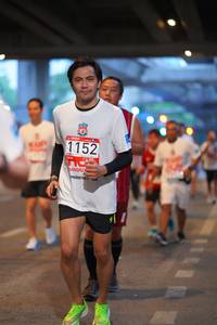 BIB: 1152
                            <button type="button" onclick="openModal(5915131)" class="btn btn-primary btn-sm float-right btn-popup" data-toggle="modal" data-target=".modal-high-quality">
                        <i class="fas fa-shopping-cart"></i> Add to Cart
                    </button>
                                            <button type="button" onclick="isThisMe(5915131, true)" class="btn btn-success btn-sm float-right btn-popup btn-isme hidden" data-toggle="tooltip" data-placement="bottom" title="นี่คือรูปของคุณใช่ไหม คลิกที่นี่เพื่อเอาเข้าอัลบั้ม">
                        <i class="fas fa-plus"></i> Add to album
                    </button>
                    <button type="button" onclick="isThisMe(5915131, false)" class="btn btn-warning btn-sm float-right btn-popup btn-isnotme hidden">
                        <i class="fas fa-ban"></i> Remove from album
                    </button>