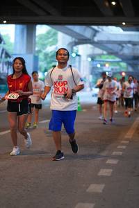 BIB: 243
                            <button type="button" onclick="openModal(5899014)" class="btn btn-primary btn-sm float-right btn-popup" data-toggle="modal" data-target=".modal-high-quality">
                        <i class="fas fa-shopping-cart"></i> Add to Cart
                    </button>
                                            <button type="button" onclick="isThisMe(5899014, true)" class="btn btn-success btn-sm float-right btn-popup btn-isme hidden" data-toggle="tooltip" data-placement="bottom" title="นี่คือรูปของคุณใช่ไหม คลิกที่นี่เพื่อเอาเข้าอัลบั้ม">
                        <i class="fas fa-plus"></i> Add to album
                    </button>
                    <button type="button" onclick="isThisMe(5899014, false)" class="btn btn-warning btn-sm float-right btn-popup btn-isnotme hidden">
                        <i class="fas fa-ban"></i> Remove from album
                    </button>