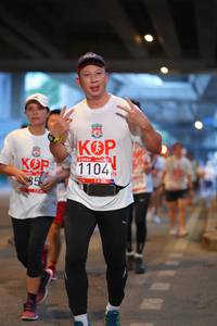 BIB: 1104
                            <button type="button" onclick="openModal(5916666)" class="btn btn-primary btn-sm float-right btn-popup" data-toggle="modal" data-target=".modal-high-quality">
                        <i class="fas fa-shopping-cart"></i> Add to Cart
                    </button>
                                            <button type="button" onclick="isThisMe(5916666, true)" class="btn btn-success btn-sm float-right btn-popup btn-isme hidden" data-toggle="tooltip" data-placement="bottom" title="นี่คือรูปของคุณใช่ไหม คลิกที่นี่เพื่อเอาเข้าอัลบั้ม">
                        <i class="fas fa-plus"></i> Add to album
                    </button>
                    <button type="button" onclick="isThisMe(5916666, false)" class="btn btn-warning btn-sm float-right btn-popup btn-isnotme hidden">
                        <i class="fas fa-ban"></i> Remove from album
                    </button>