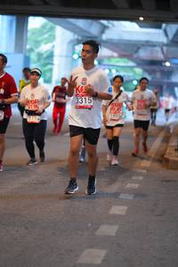 BIB: 3315, 905
                            <button type="button" onclick="openModal(5897881)" class="btn btn-primary btn-sm float-right btn-popup" data-toggle="modal" data-target=".modal-high-quality">
                        <i class="fas fa-shopping-cart"></i> Add to Cart
                    </button>
                                            <button type="button" onclick="isThisMe(5897881, true)" class="btn btn-success btn-sm float-right btn-popup btn-isme hidden" data-toggle="tooltip" data-placement="bottom" title="นี่คือรูปของคุณใช่ไหม คลิกที่นี่เพื่อเอาเข้าอัลบั้ม">
                        <i class="fas fa-plus"></i> Add to album
                    </button>
                    <button type="button" onclick="isThisMe(5897881, false)" class="btn btn-warning btn-sm float-right btn-popup btn-isnotme hidden">
                        <i class="fas fa-ban"></i> Remove from album
                    </button>