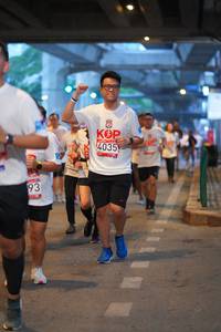 BIB: 4035
                            <button type="button" onclick="openModal(5913864)" class="btn btn-primary btn-sm float-right btn-popup" data-toggle="modal" data-target=".modal-high-quality">
                        <i class="fas fa-shopping-cart"></i> Add to Cart
                    </button>
                                            <button type="button" onclick="isThisMe(5913864, true)" class="btn btn-success btn-sm float-right btn-popup btn-isme hidden" data-toggle="tooltip" data-placement="bottom" title="นี่คือรูปของคุณใช่ไหม คลิกที่นี่เพื่อเอาเข้าอัลบั้ม">
                        <i class="fas fa-plus"></i> Add to album
                    </button>
                    <button type="button" onclick="isThisMe(5913864, false)" class="btn btn-warning btn-sm float-right btn-popup btn-isnotme hidden">
                        <i class="fas fa-ban"></i> Remove from album
                    </button>