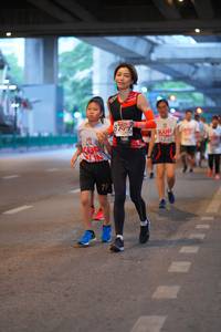 BIB: 14238
                            <button type="button" onclick="openModal(5921225)" class="btn btn-primary btn-sm float-right btn-popup" data-toggle="modal" data-target=".modal-high-quality">
                        <i class="fas fa-shopping-cart"></i> Add to Cart
                    </button>
                                            <button type="button" onclick="isThisMe(5921225, true)" class="btn btn-success btn-sm float-right btn-popup btn-isme hidden" data-toggle="tooltip" data-placement="bottom" title="นี่คือรูปของคุณใช่ไหม คลิกที่นี่เพื่อเอาเข้าอัลบั้ม">
                        <i class="fas fa-plus"></i> Add to album
                    </button>
                    <button type="button" onclick="isThisMe(5921225, false)" class="btn btn-warning btn-sm float-right btn-popup btn-isnotme hidden">
                        <i class="fas fa-ban"></i> Remove from album
                    </button>