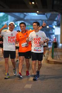 BIB: 201, 4460, 2149
                            <button type="button" onclick="openModal(5913377)" class="btn btn-primary btn-sm float-right btn-popup" data-toggle="modal" data-target=".modal-high-quality">
                        <i class="fas fa-shopping-cart"></i> Add to Cart
                    </button>
                                            <button type="button" onclick="isThisMe(5913377, true)" class="btn btn-success btn-sm float-right btn-popup btn-isme hidden" data-toggle="tooltip" data-placement="bottom" title="นี่คือรูปของคุณใช่ไหม คลิกที่นี่เพื่อเอาเข้าอัลบั้ม">
                        <i class="fas fa-plus"></i> Add to album
                    </button>
                    <button type="button" onclick="isThisMe(5913377, false)" class="btn btn-warning btn-sm float-right btn-popup btn-isnotme hidden">
                        <i class="fas fa-ban"></i> Remove from album
                    </button>