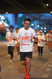 BIB: 4259
                            <button type="button" onclick="openModal(5887356)" class="btn btn-primary btn-sm float-right btn-popup" data-toggle="modal" data-target=".modal-high-quality">
                        <i class="fas fa-shopping-cart"></i> Add to Cart
                    </button>
                                            <button type="button" onclick="isThisMe(5887356, true)" class="btn btn-success btn-sm float-right btn-popup btn-isme hidden" data-toggle="tooltip" data-placement="bottom" title="นี่คือรูปของคุณใช่ไหม คลิกที่นี่เพื่อเอาเข้าอัลบั้ม">
                        <i class="fas fa-plus"></i> Add to album
                    </button>
                    <button type="button" onclick="isThisMe(5887356, false)" class="btn btn-warning btn-sm float-right btn-popup btn-isnotme hidden">
                        <i class="fas fa-ban"></i> Remove from album
                    </button>