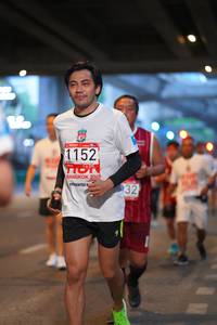 BIB: 1152, 2019
                            <button type="button" onclick="openModal(5915104)" class="btn btn-primary btn-sm float-right btn-popup" data-toggle="modal" data-target=".modal-high-quality">
                        <i class="fas fa-shopping-cart"></i> Add to Cart
                    </button>
                                            <button type="button" onclick="isThisMe(5915104, true)" class="btn btn-success btn-sm float-right btn-popup btn-isme hidden" data-toggle="tooltip" data-placement="bottom" title="นี่คือรูปของคุณใช่ไหม คลิกที่นี่เพื่อเอาเข้าอัลบั้ม">
                        <i class="fas fa-plus"></i> Add to album
                    </button>
                    <button type="button" onclick="isThisMe(5915104, false)" class="btn btn-warning btn-sm float-right btn-popup btn-isnotme hidden">
                        <i class="fas fa-ban"></i> Remove from album
                    </button>