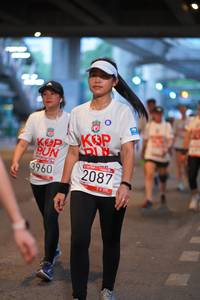 BIB: 3960, 2087
                            <button type="button" onclick="openModal(5918895)" class="btn btn-primary btn-sm float-right btn-popup" data-toggle="modal" data-target=".modal-high-quality">
                        <i class="fas fa-shopping-cart"></i> Add to Cart
                    </button>
                                            <button type="button" onclick="isThisMe(5918895, true)" class="btn btn-success btn-sm float-right btn-popup btn-isme hidden" data-toggle="tooltip" data-placement="bottom" title="นี่คือรูปของคุณใช่ไหม คลิกที่นี่เพื่อเอาเข้าอัลบั้ม">
                        <i class="fas fa-plus"></i> Add to album
                    </button>
                    <button type="button" onclick="isThisMe(5918895, false)" class="btn btn-warning btn-sm float-right btn-popup btn-isnotme hidden">
                        <i class="fas fa-ban"></i> Remove from album
                    </button>