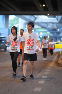 BIB: 4285, 4550
                            <button type="button" onclick="openModal(5898334)" class="btn btn-primary btn-sm float-right btn-popup" data-toggle="modal" data-target=".modal-high-quality">
                        <i class="fas fa-shopping-cart"></i> Add to Cart
                    </button>
                                            <button type="button" onclick="isThisMe(5898334, true)" class="btn btn-success btn-sm float-right btn-popup btn-isme hidden" data-toggle="tooltip" data-placement="bottom" title="นี่คือรูปของคุณใช่ไหม คลิกที่นี่เพื่อเอาเข้าอัลบั้ม">
                        <i class="fas fa-plus"></i> Add to album
                    </button>
                    <button type="button" onclick="isThisMe(5898334, false)" class="btn btn-warning btn-sm float-right btn-popup btn-isnotme hidden">
                        <i class="fas fa-ban"></i> Remove from album
                    </button>