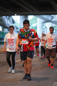 BIB: 4449, 9351, 4101
                            <button type="button" onclick="openModal(5898863)" class="btn btn-primary btn-sm float-right btn-popup" data-toggle="modal" data-target=".modal-high-quality">
                        <i class="fas fa-shopping-cart"></i> Add to Cart
                    </button>
                                            <button type="button" onclick="isThisMe(5898863, true)" class="btn btn-success btn-sm float-right btn-popup btn-isme hidden" data-toggle="tooltip" data-placement="bottom" title="นี่คือรูปของคุณใช่ไหม คลิกที่นี่เพื่อเอาเข้าอัลบั้ม">
                        <i class="fas fa-plus"></i> Add to album
                    </button>
                    <button type="button" onclick="isThisMe(5898863, false)" class="btn btn-warning btn-sm float-right btn-popup btn-isnotme hidden">
                        <i class="fas fa-ban"></i> Remove from album
                    </button>