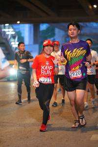 BIB: 256, 2920, 4771
                            <button type="button" onclick="openModal(5889392)" class="btn btn-primary btn-sm float-right btn-popup" data-toggle="modal" data-target=".modal-high-quality">
                        <i class="fas fa-shopping-cart"></i> Add to Cart
                    </button>
                                            <button type="button" onclick="isThisMe(5889392, true)" class="btn btn-success btn-sm float-right btn-popup btn-isme hidden" data-toggle="tooltip" data-placement="bottom" title="นี่คือรูปของคุณใช่ไหม คลิกที่นี่เพื่อเอาเข้าอัลบั้ม">
                        <i class="fas fa-plus"></i> Add to album
                    </button>
                    <button type="button" onclick="isThisMe(5889392, false)" class="btn btn-warning btn-sm float-right btn-popup btn-isnotme hidden">
                        <i class="fas fa-ban"></i> Remove from album
                    </button>