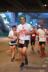 BIB: 2925, 534, 2025
                            <button type="button" onclick="openModal(5887797)" class="btn btn-primary btn-sm float-right btn-popup" data-toggle="modal" data-target=".modal-high-quality">
                        <i class="fas fa-shopping-cart"></i> Add to Cart
                    </button>
                                            <button type="button" onclick="isThisMe(5887797, true)" class="btn btn-success btn-sm float-right btn-popup btn-isme hidden" data-toggle="tooltip" data-placement="bottom" title="นี่คือรูปของคุณใช่ไหม คลิกที่นี่เพื่อเอาเข้าอัลบั้ม">
                        <i class="fas fa-plus"></i> Add to album
                    </button>
                    <button type="button" onclick="isThisMe(5887797, false)" class="btn btn-warning btn-sm float-right btn-popup btn-isnotme hidden">
                        <i class="fas fa-ban"></i> Remove from album
                    </button>