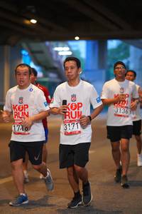 BIB: 3136, 3171, 1710
                            <button type="button" onclick="openModal(5892938)" class="btn btn-primary btn-sm float-right btn-popup" data-toggle="modal" data-target=".modal-high-quality">
                        <i class="fas fa-shopping-cart"></i> Add to Cart
                    </button>
                                            <button type="button" onclick="isThisMe(5892938, true)" class="btn btn-success btn-sm float-right btn-popup btn-isme hidden" data-toggle="tooltip" data-placement="bottom" title="นี่คือรูปของคุณใช่ไหม คลิกที่นี่เพื่อเอาเข้าอัลบั้ม">
                        <i class="fas fa-plus"></i> Add to album
                    </button>
                    <button type="button" onclick="isThisMe(5892938, false)" class="btn btn-warning btn-sm float-right btn-popup btn-isnotme hidden">
                        <i class="fas fa-ban"></i> Remove from album
                    </button>