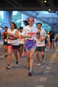 BIB: 4120, 5117, 4780
                            <button type="button" onclick="openModal(5917796)" class="btn btn-primary btn-sm float-right btn-popup" data-toggle="modal" data-target=".modal-high-quality">
                        <i class="fas fa-shopping-cart"></i> Add to Cart
                    </button>
                                            <button type="button" onclick="isThisMe(5917796, true)" class="btn btn-success btn-sm float-right btn-popup btn-isme hidden" data-toggle="tooltip" data-placement="bottom" title="นี่คือรูปของคุณใช่ไหม คลิกที่นี่เพื่อเอาเข้าอัลบั้ม">
                        <i class="fas fa-plus"></i> Add to album
                    </button>
                    <button type="button" onclick="isThisMe(5917796, false)" class="btn btn-warning btn-sm float-right btn-popup btn-isnotme hidden">
                        <i class="fas fa-ban"></i> Remove from album
                    </button>