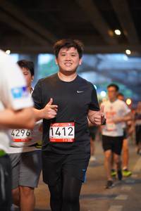 BIB: 1412, 4296
                            <button type="button" onclick="openModal(5912660)" class="btn btn-primary btn-sm float-right btn-popup" data-toggle="modal" data-target=".modal-high-quality">
                        <i class="fas fa-shopping-cart"></i> Add to Cart
                    </button>
                                            <button type="button" onclick="isThisMe(5912660, true)" class="btn btn-success btn-sm float-right btn-popup btn-isme hidden" data-toggle="tooltip" data-placement="bottom" title="นี่คือรูปของคุณใช่ไหม คลิกที่นี่เพื่อเอาเข้าอัลบั้ม">
                        <i class="fas fa-plus"></i> Add to album
                    </button>
                    <button type="button" onclick="isThisMe(5912660, false)" class="btn btn-warning btn-sm float-right btn-popup btn-isnotme hidden">
                        <i class="fas fa-ban"></i> Remove from album
                    </button>