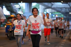 BIB: 1921, 3844
                            <button type="button" onclick="openModal(5924015)" class="btn btn-primary btn-sm float-right btn-popup" data-toggle="modal" data-target=".modal-high-quality">
                        <i class="fas fa-shopping-cart"></i> Add to Cart
                    </button>
                                            <button type="button" onclick="isThisMe(5924015, true)" class="btn btn-success btn-sm float-right btn-popup btn-isme hidden" data-toggle="tooltip" data-placement="bottom" title="นี่คือรูปของคุณใช่ไหม คลิกที่นี่เพื่อเอาเข้าอัลบั้ม">
                        <i class="fas fa-plus"></i> Add to album
                    </button>
                    <button type="button" onclick="isThisMe(5924015, false)" class="btn btn-warning btn-sm float-right btn-popup btn-isnotme hidden">
                        <i class="fas fa-ban"></i> Remove from album
                    </button>