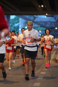 BIB: 172, 5514, 1165
                            <button type="button" onclick="openModal(5895103)" class="btn btn-primary btn-sm float-right btn-popup" data-toggle="modal" data-target=".modal-high-quality">
                        <i class="fas fa-shopping-cart"></i> Add to Cart
                    </button>
                                            <button type="button" onclick="isThisMe(5895103, true)" class="btn btn-success btn-sm float-right btn-popup btn-isme hidden" data-toggle="tooltip" data-placement="bottom" title="นี่คือรูปของคุณใช่ไหม คลิกที่นี่เพื่อเอาเข้าอัลบั้ม">
                        <i class="fas fa-plus"></i> Add to album
                    </button>
                    <button type="button" onclick="isThisMe(5895103, false)" class="btn btn-warning btn-sm float-right btn-popup btn-isnotme hidden">
                        <i class="fas fa-ban"></i> Remove from album
                    </button>