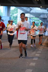 BIB: 3315, 1905, 134
                            <button type="button" onclick="openModal(5897885)" class="btn btn-primary btn-sm float-right btn-popup" data-toggle="modal" data-target=".modal-high-quality">
                        <i class="fas fa-shopping-cart"></i> Add to Cart
                    </button>
                                            <button type="button" onclick="isThisMe(5897885, true)" class="btn btn-success btn-sm float-right btn-popup btn-isme hidden" data-toggle="tooltip" data-placement="bottom" title="นี่คือรูปของคุณใช่ไหม คลิกที่นี่เพื่อเอาเข้าอัลบั้ม">
                        <i class="fas fa-plus"></i> Add to album
                    </button>
                    <button type="button" onclick="isThisMe(5897885, false)" class="btn btn-warning btn-sm float-right btn-popup btn-isnotme hidden">
                        <i class="fas fa-ban"></i> Remove from album
                    </button>