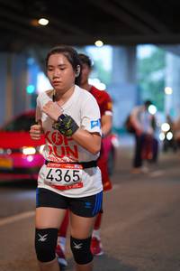 BIB: 4365
                            <button type="button" onclick="openModal(5920986)" class="btn btn-primary btn-sm float-right btn-popup" data-toggle="modal" data-target=".modal-high-quality">
                        <i class="fas fa-shopping-cart"></i> Add to Cart
                    </button>
                                            <button type="button" onclick="isThisMe(5920986, true)" class="btn btn-success btn-sm float-right btn-popup btn-isme hidden" data-toggle="tooltip" data-placement="bottom" title="นี่คือรูปของคุณใช่ไหม คลิกที่นี่เพื่อเอาเข้าอัลบั้ม">
                        <i class="fas fa-plus"></i> Add to album
                    </button>
                    <button type="button" onclick="isThisMe(5920986, false)" class="btn btn-warning btn-sm float-right btn-popup btn-isnotme hidden">
                        <i class="fas fa-ban"></i> Remove from album
                    </button>