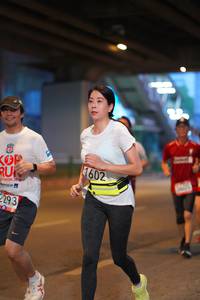 BIB: 1602, 2293
                            <button type="button" onclick="openModal(5893089)" class="btn btn-primary btn-sm float-right btn-popup" data-toggle="modal" data-target=".modal-high-quality">
                        <i class="fas fa-shopping-cart"></i> Add to Cart
                    </button>
                                            <button type="button" onclick="isThisMe(5893089, true)" class="btn btn-success btn-sm float-right btn-popup btn-isme hidden" data-toggle="tooltip" data-placement="bottom" title="นี่คือรูปของคุณใช่ไหม คลิกที่นี่เพื่อเอาเข้าอัลบั้ม">
                        <i class="fas fa-plus"></i> Add to album
                    </button>
                    <button type="button" onclick="isThisMe(5893089, false)" class="btn btn-warning btn-sm float-right btn-popup btn-isnotme hidden">
                        <i class="fas fa-ban"></i> Remove from album
                    </button>