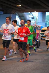 BIB: 063, 3091, 167
                            <button type="button" onclick="openModal(5923217)" class="btn btn-primary btn-sm float-right btn-popup" data-toggle="modal" data-target=".modal-high-quality">
                        <i class="fas fa-shopping-cart"></i> Add to Cart
                    </button>
                                            <button type="button" onclick="isThisMe(5923217, true)" class="btn btn-success btn-sm float-right btn-popup btn-isme hidden" data-toggle="tooltip" data-placement="bottom" title="นี่คือรูปของคุณใช่ไหม คลิกที่นี่เพื่อเอาเข้าอัลบั้ม">
                        <i class="fas fa-plus"></i> Add to album
                    </button>
                    <button type="button" onclick="isThisMe(5923217, false)" class="btn btn-warning btn-sm float-right btn-popup btn-isnotme hidden">
                        <i class="fas fa-ban"></i> Remove from album
                    </button>