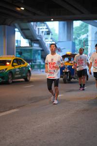 BIB: 4017
                            <button type="button" onclick="openModal(5922800)" class="btn btn-primary btn-sm float-right btn-popup" data-toggle="modal" data-target=".modal-high-quality">
                        <i class="fas fa-shopping-cart"></i> Add to Cart
                    </button>
                                            <button type="button" onclick="isThisMe(5922800, true)" class="btn btn-success btn-sm float-right btn-popup btn-isme hidden" data-toggle="tooltip" data-placement="bottom" title="นี่คือรูปของคุณใช่ไหม คลิกที่นี่เพื่อเอาเข้าอัลบั้ม">
                        <i class="fas fa-plus"></i> Add to album
                    </button>
                    <button type="button" onclick="isThisMe(5922800, false)" class="btn btn-warning btn-sm float-right btn-popup btn-isnotme hidden">
                        <i class="fas fa-ban"></i> Remove from album
                    </button>