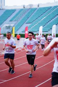 BIB: 4800
                            <button type="button" onclick="openModal(5911213)" class="btn btn-primary btn-sm float-right btn-popup" data-toggle="modal" data-target=".modal-high-quality">
                        <i class="fas fa-shopping-cart"></i> Add to Cart
                    </button>
                                            <button type="button" onclick="isThisMe(5911213, true)" class="btn btn-success btn-sm float-right btn-popup btn-isme hidden" data-toggle="tooltip" data-placement="bottom" title="นี่คือรูปของคุณใช่ไหม คลิกที่นี่เพื่อเอาเข้าอัลบั้ม">
                        <i class="fas fa-plus"></i> Add to album
                    </button>
                    <button type="button" onclick="isThisMe(5911213, false)" class="btn btn-warning btn-sm float-right btn-popup btn-isnotme hidden">
                        <i class="fas fa-ban"></i> Remove from album
                    </button>