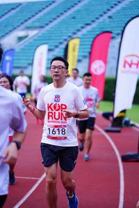 BIB: 201, 1618
                            <button type="button" onclick="openModal(5918503)" class="btn btn-primary btn-sm float-right btn-popup" data-toggle="modal" data-target=".modal-high-quality">
                        <i class="fas fa-shopping-cart"></i> Add to Cart
                    </button>
                                            <button type="button" onclick="isThisMe(5918503, true)" class="btn btn-success btn-sm float-right btn-popup btn-isme hidden" data-toggle="tooltip" data-placement="bottom" title="นี่คือรูปของคุณใช่ไหม คลิกที่นี่เพื่อเอาเข้าอัลบั้ม">
                        <i class="fas fa-plus"></i> Add to album
                    </button>
                    <button type="button" onclick="isThisMe(5918503, false)" class="btn btn-warning btn-sm float-right btn-popup btn-isnotme hidden">
                        <i class="fas fa-ban"></i> Remove from album
                    </button>