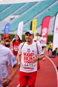 BIB: 4415
                            <button type="button" onclick="openModal(5921821)" class="btn btn-primary btn-sm float-right btn-popup" data-toggle="modal" data-target=".modal-high-quality">
                        <i class="fas fa-shopping-cart"></i> Add to Cart
                    </button>
                                            <button type="button" onclick="isThisMe(5921821, true)" class="btn btn-success btn-sm float-right btn-popup btn-isme hidden" data-toggle="tooltip" data-placement="bottom" title="นี่คือรูปของคุณใช่ไหม คลิกที่นี่เพื่อเอาเข้าอัลบั้ม">
                        <i class="fas fa-plus"></i> Add to album
                    </button>
                    <button type="button" onclick="isThisMe(5921821, false)" class="btn btn-warning btn-sm float-right btn-popup btn-isnotme hidden">
                        <i class="fas fa-ban"></i> Remove from album
                    </button>