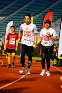 BIB: 8040, 7676, 7449
                            <button type="button" onclick="openModal(5901583)" class="btn btn-primary btn-sm float-right btn-popup" data-toggle="modal" data-target=".modal-high-quality">
                        <i class="fas fa-shopping-cart"></i> Add to Cart
                    </button>
                                            <button type="button" onclick="isThisMe(5901583, true)" class="btn btn-success btn-sm float-right btn-popup btn-isme hidden" data-toggle="tooltip" data-placement="bottom" title="นี่คือรูปของคุณใช่ไหม คลิกที่นี่เพื่อเอาเข้าอัลบั้ม">
                        <i class="fas fa-plus"></i> Add to album
                    </button>
                    <button type="button" onclick="isThisMe(5901583, false)" class="btn btn-warning btn-sm float-right btn-popup btn-isnotme hidden">
                        <i class="fas fa-ban"></i> Remove from album
                    </button>